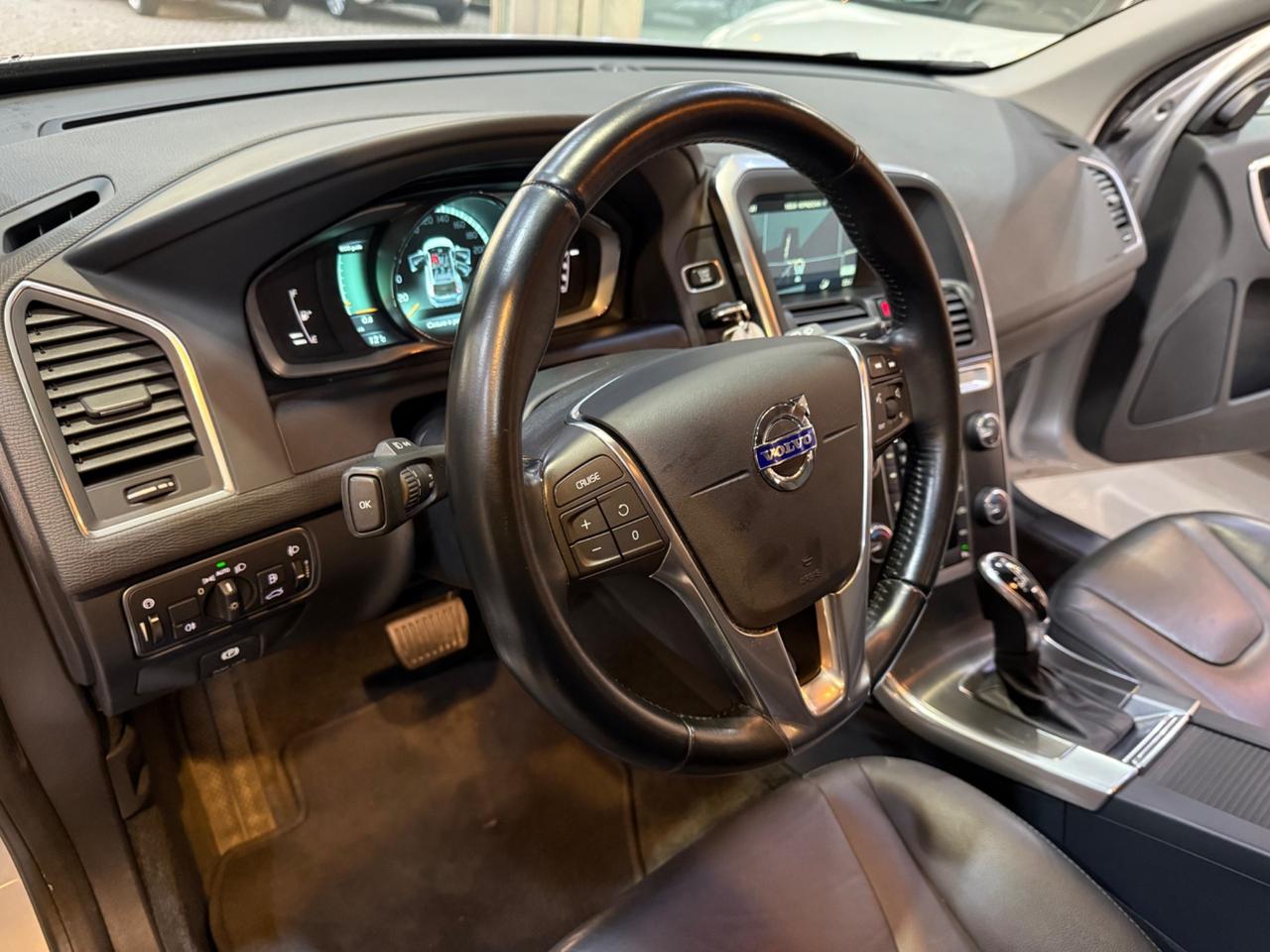 Volvo XC 60 2.0 d4 Momentum 181cv geartronic