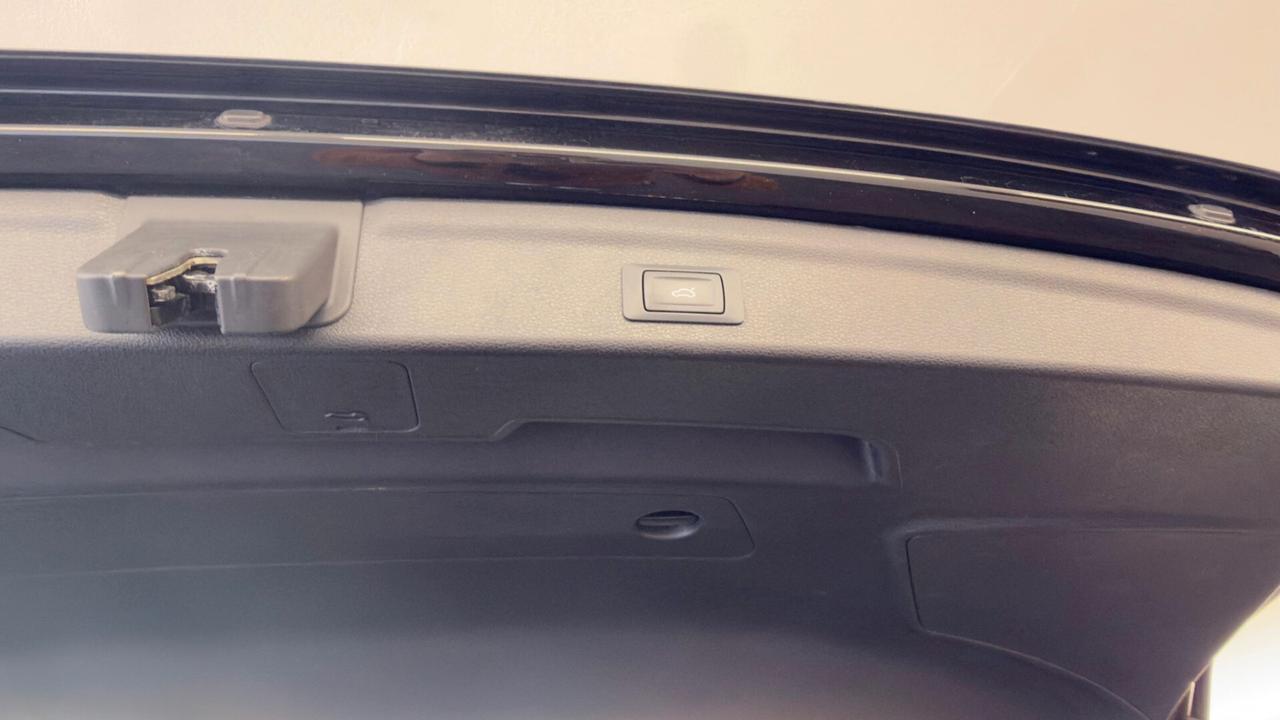 Audi Q3 35 TDI S tronic Business Advanced