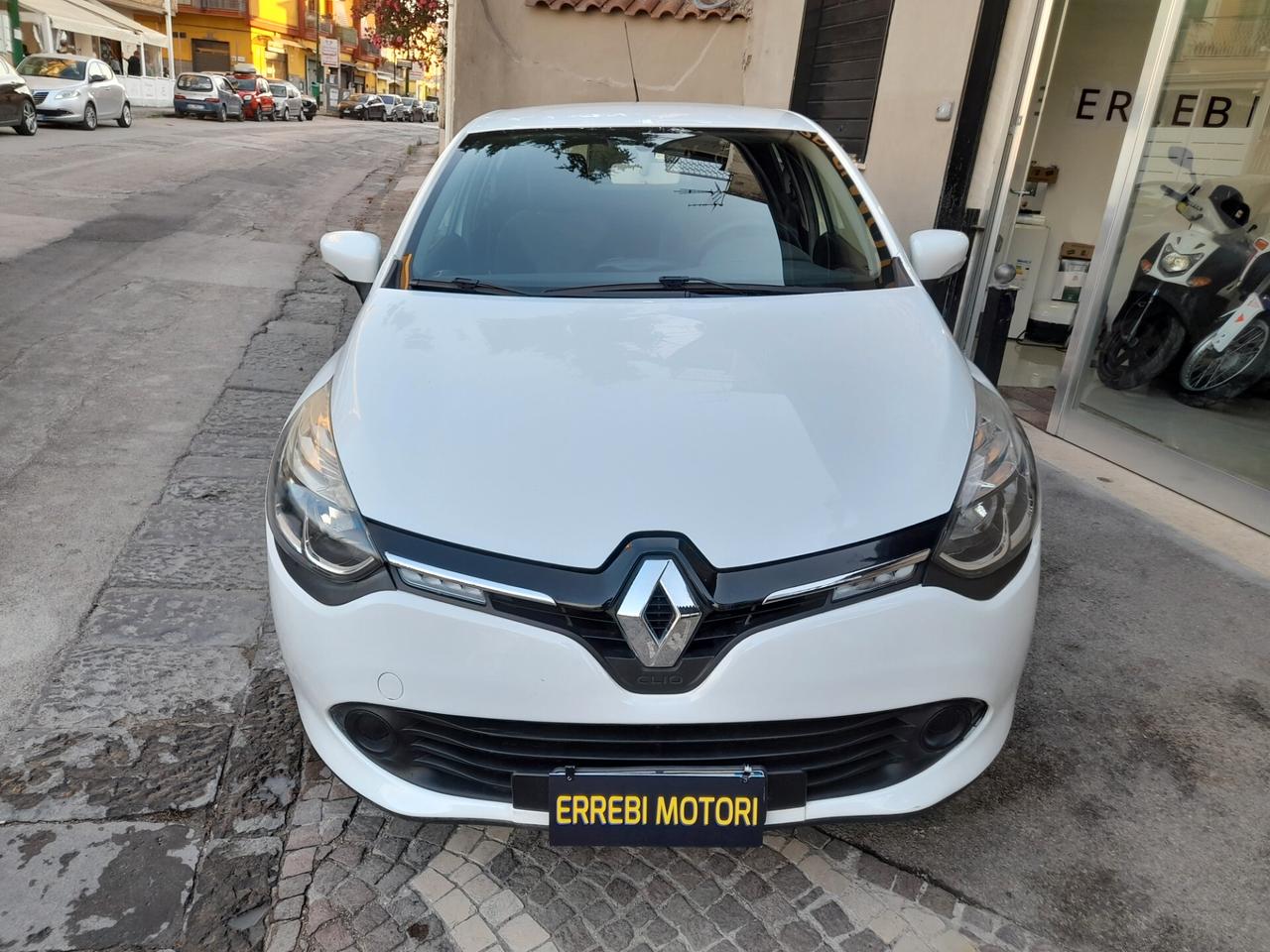 Renault Clio 1.2 75CV GPL 5 porte