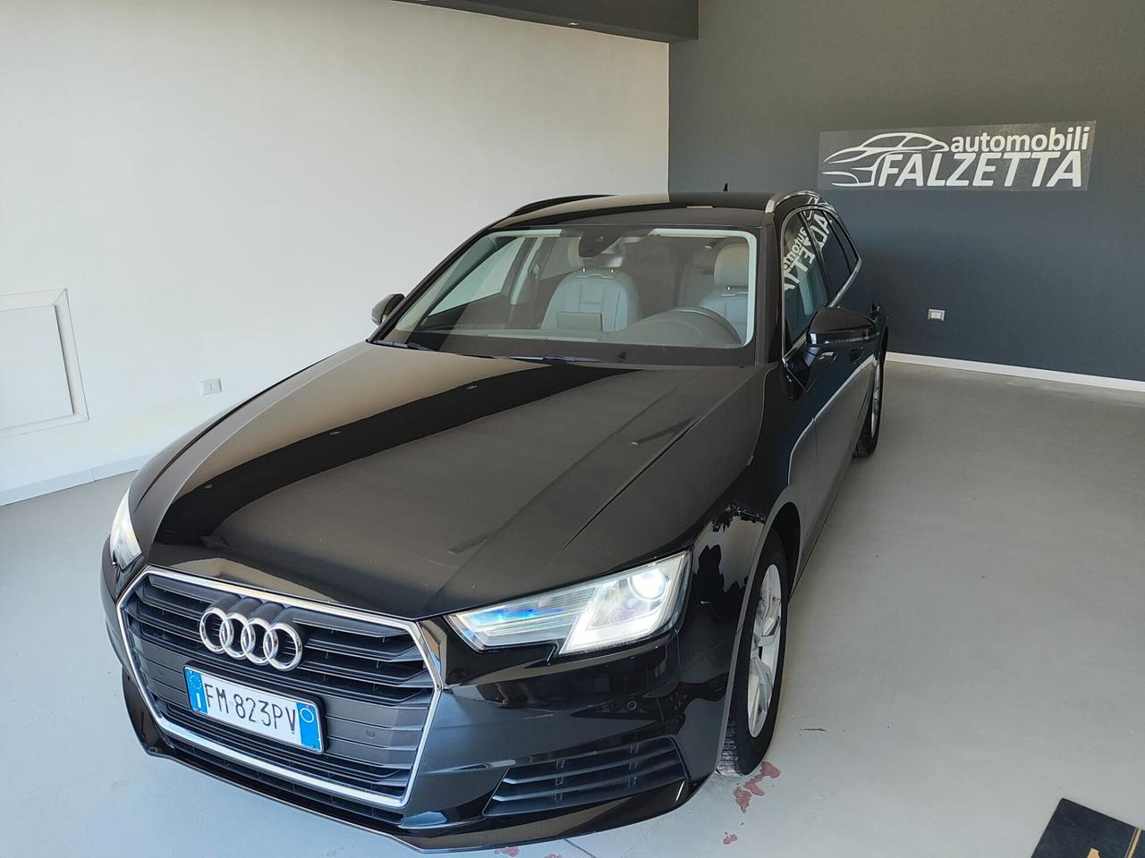 Audi A4 Avant 2.0 TDI 122 CV Sport automatica