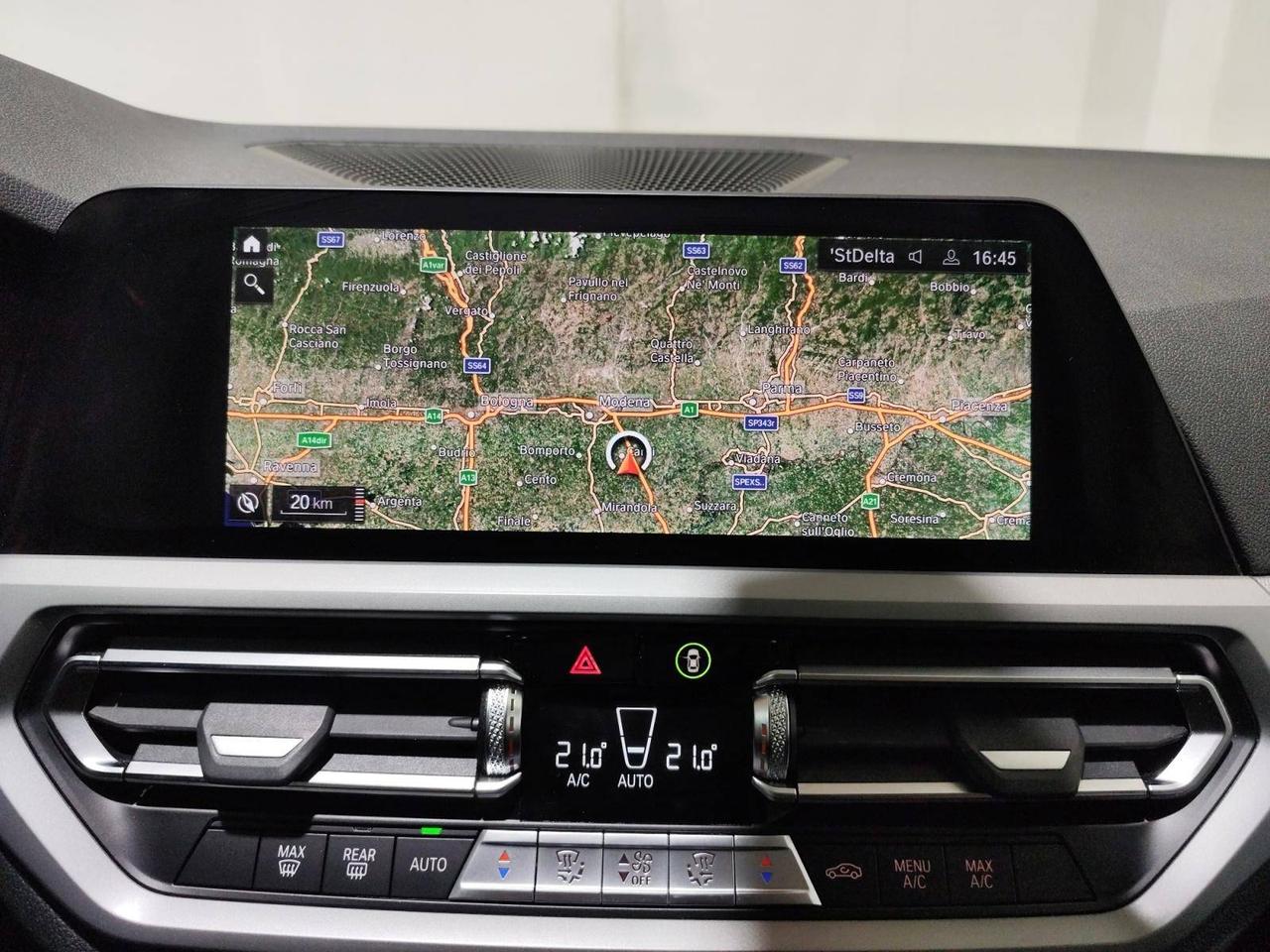 BMW Serie 3 318d Touring 48V Business Advantage