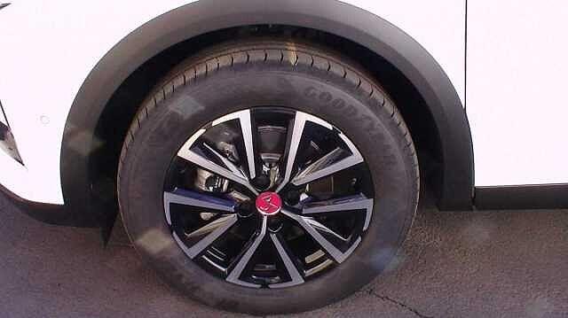 DS DS 3 3 BlueHDi 130 aut. Performance Line