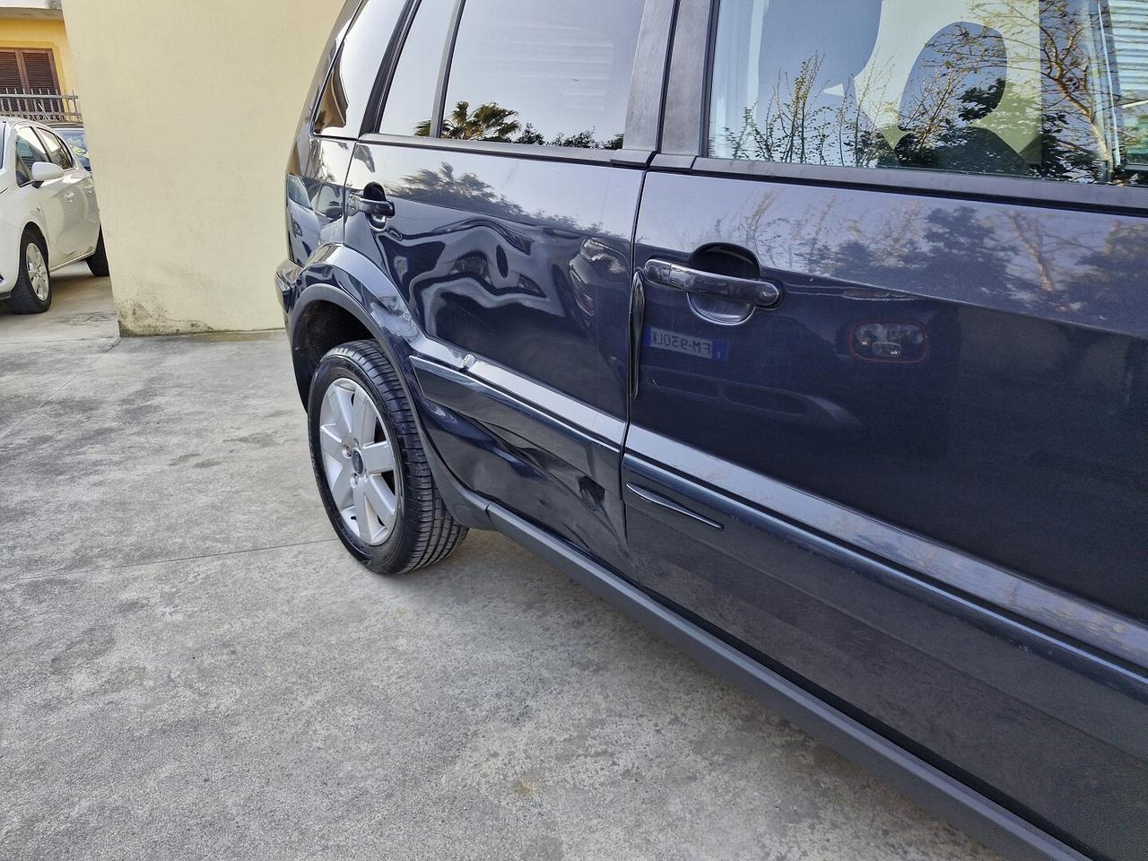 FORD FUSION 1.4 TDCi 5 PORTE TITANIUM ANNO 2009