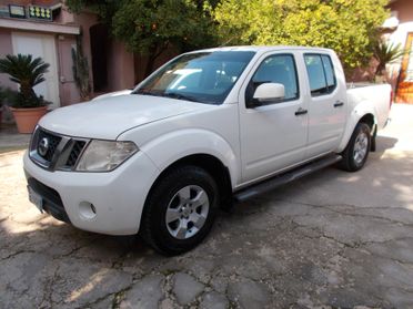 Nissan Navara 2.5 dCi 190CV 4 porte Double Cab LE