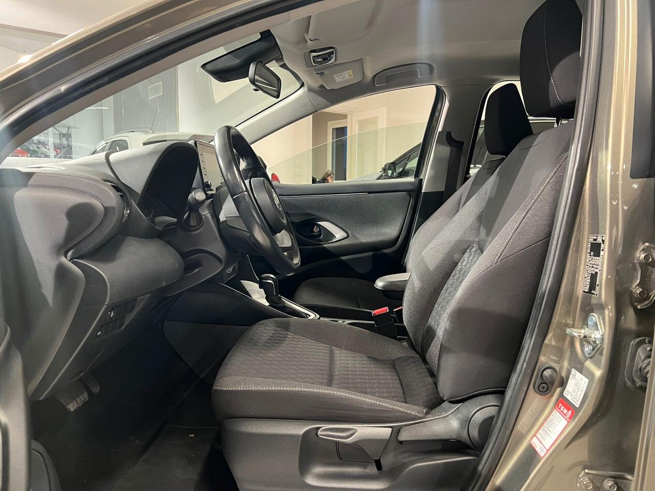 Toyota Yaris 1.5 Hybrid 5 porte Business