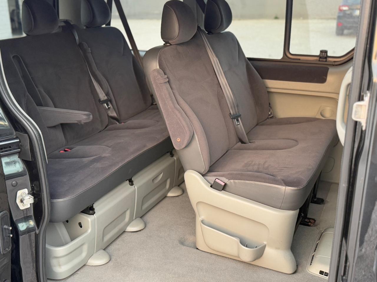 Renault Trafic 2.0 Passenger 7 POST! 115CV