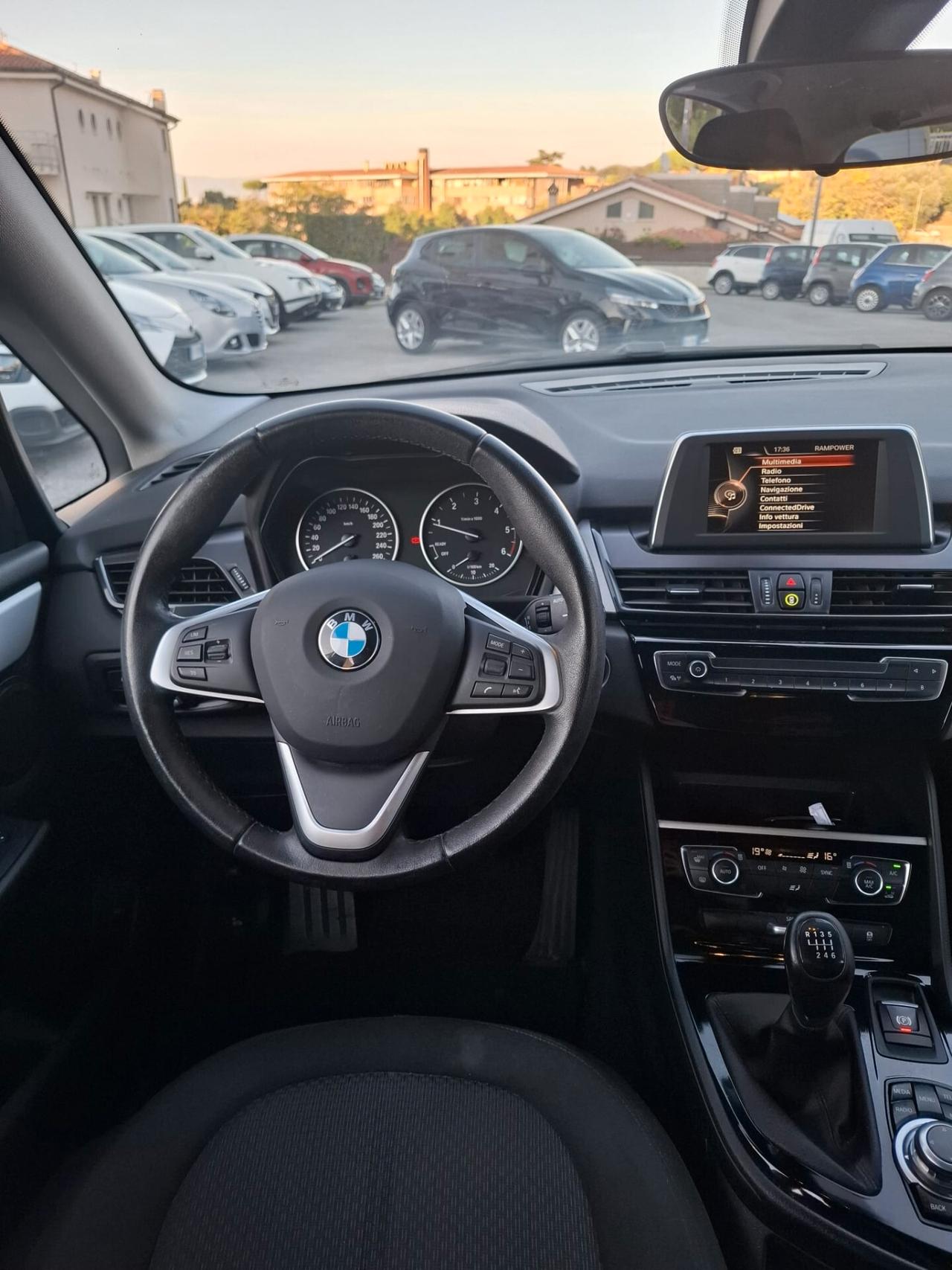 Bmw 2er Active Tourer 218d Advantage - 2015