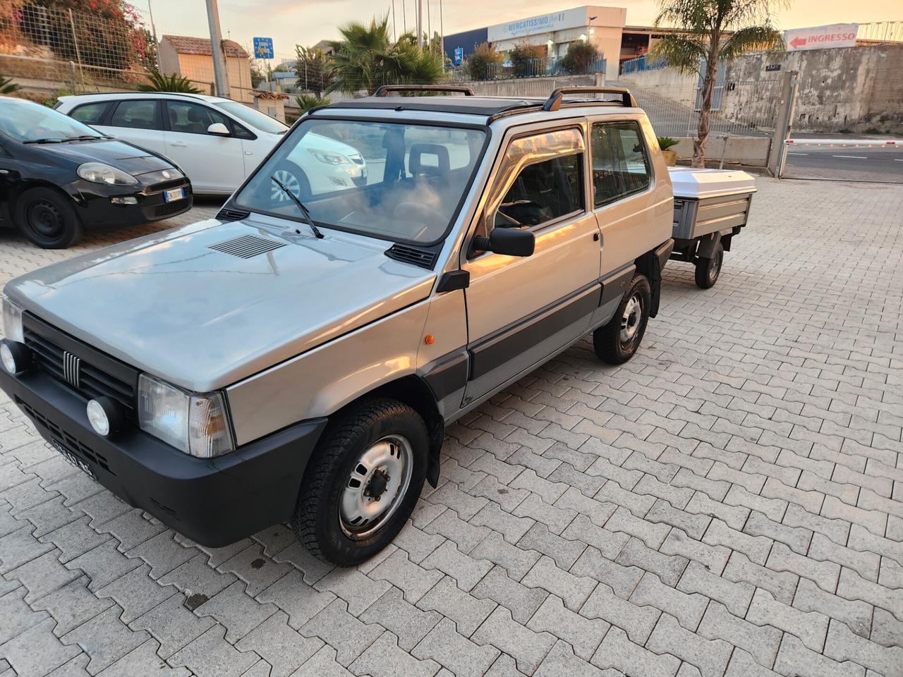 Fiat Panda 4X4 CON GANCIO DI TRAINO