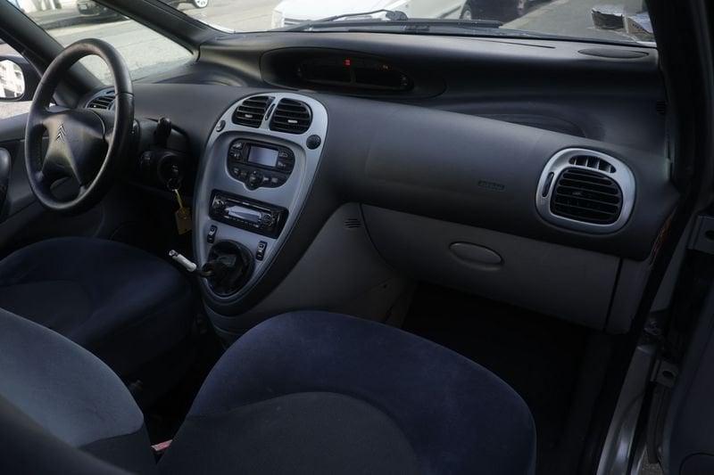 Citroën Xsara Citroën Xsara Picasso 2.0 HDi Chrono 66KW ANNO 2004