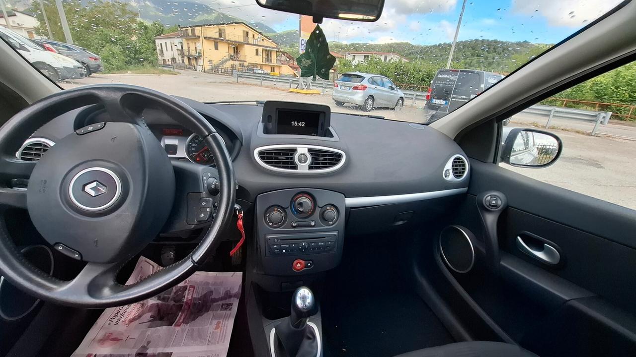 Renault Clio 1.2 16V 5 porte Dynamique