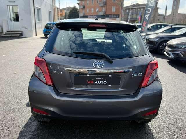 Toyota Yaris NEOPATENTATI 1.4 d-4d Lounge TELECAMERA/UNICOPRPR.