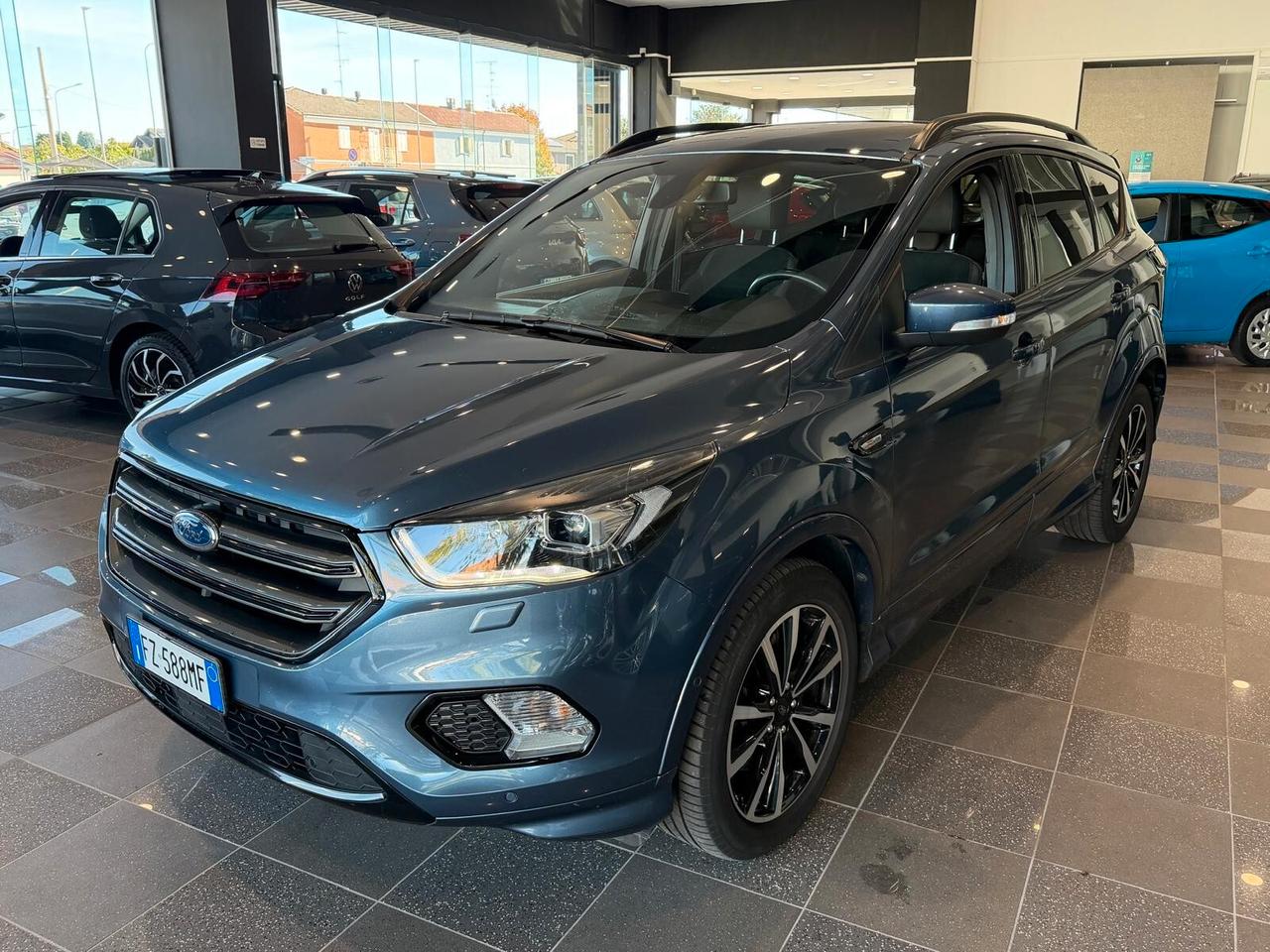 Ford Kuga 1.5 TDCI 120 CV S&S 2WD ST-Line