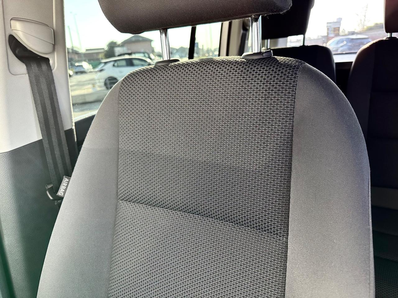 Volkswagen Touran 1.6 TDI Comfortline 7 POSTI