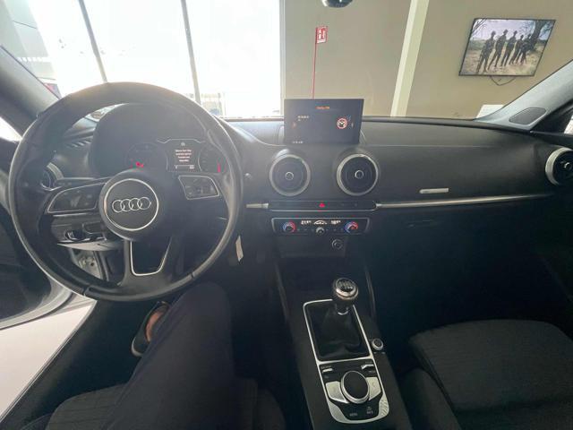 AUDI A3 Cabrio 1.6 TDI 116 CV Design