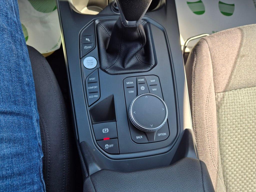 BMW NEW 116d Business Advantage