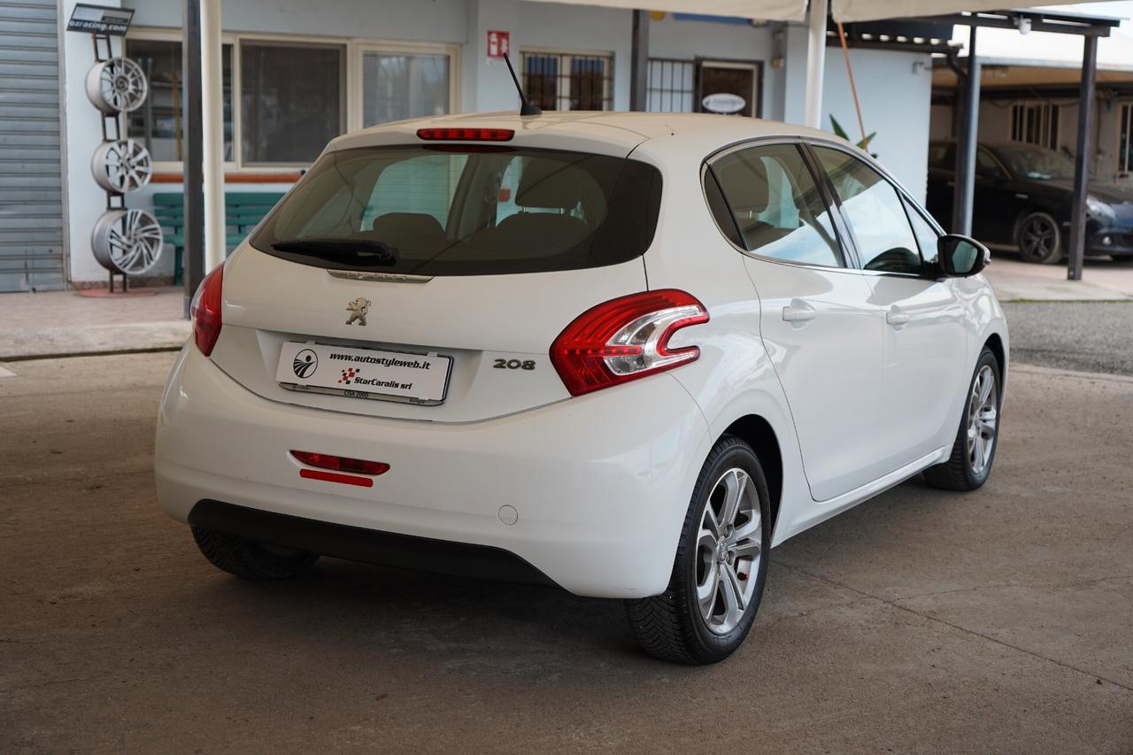 Peugeot 208 1.4 HDi 68 CV 5 porte Allure