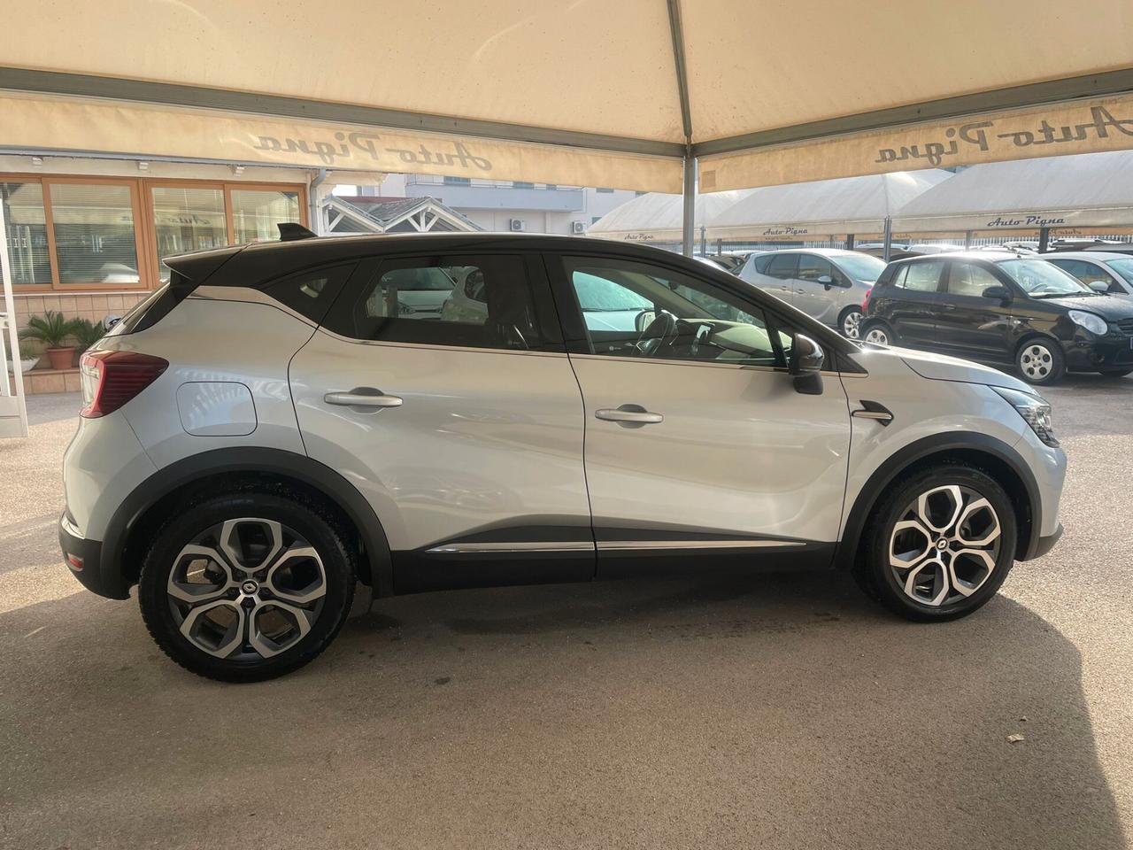 Renault Captur Full Hybrid E-Tech Intens