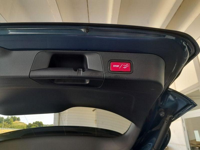 Mercedes-Benz GLB 200 Premium auto
