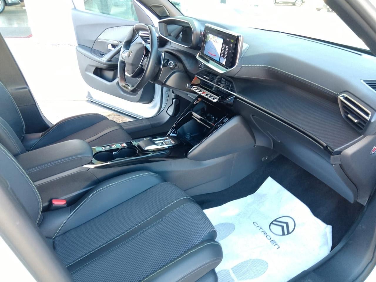 Peugeot 2008 PureTech 130 S&S EAT8 GT