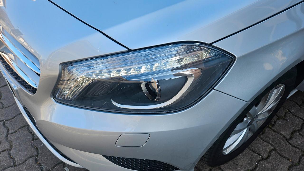 Mercedes-benz A 180 cdi Sport auto 69.000 KM- NAVY-CAMERA