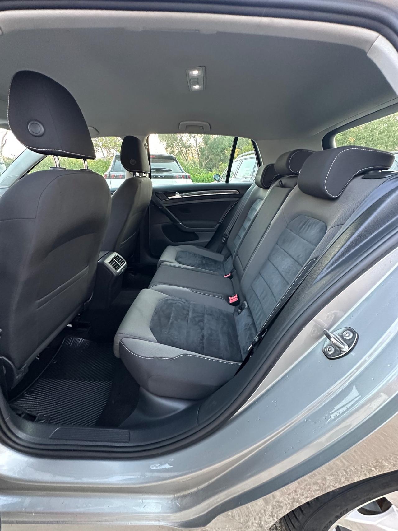 Volkswagen Golf 1.6 TDI 5p. Highline BlueMotion Technology
