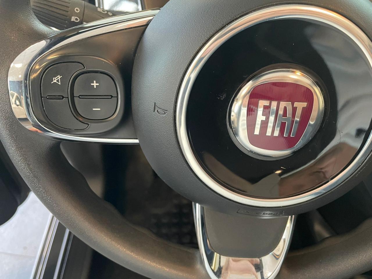 Fiat 500 C 1.0 Hybrid Red