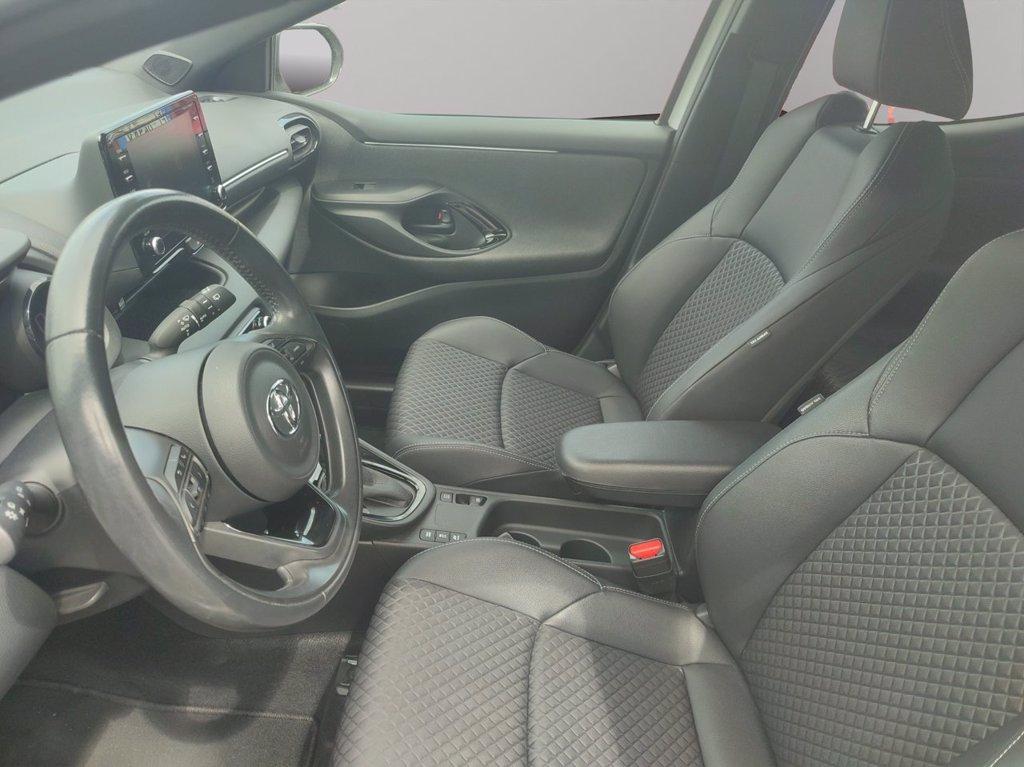 TOYOTA Yaris 1.5h style del 2021