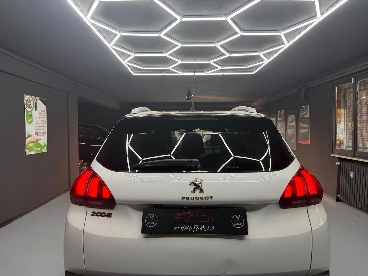 Peugeot 2008 BlueHDi 100 Allure
