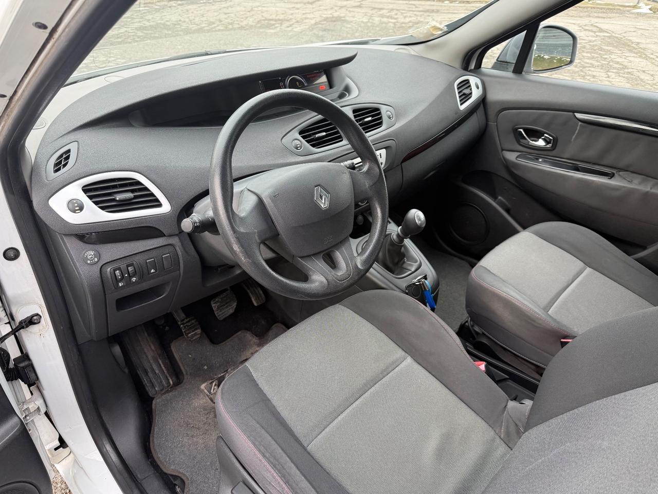 Renault Scenic Scénic XMod 1.6 GPL Wave