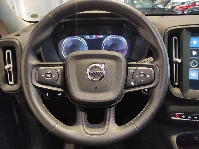 VOLVO XC40 (2017-->) - XC40 T2 automatico Essential
