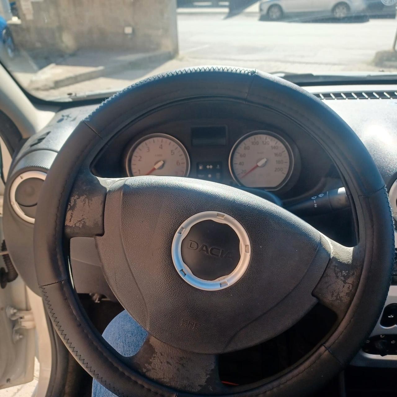 153.628KM ECONOMICA GPL DI FABBRICA SANDERO 1.4