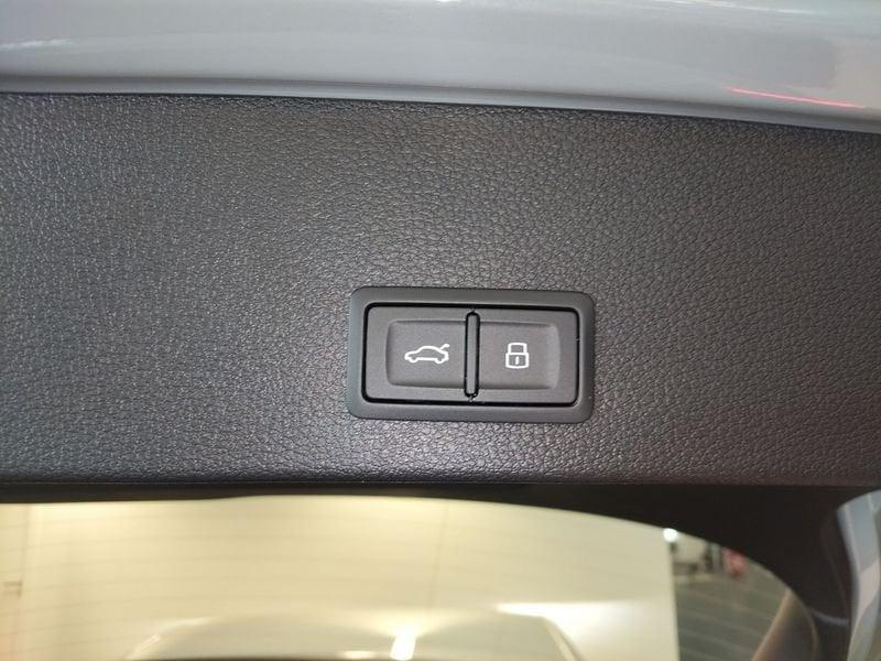 Audi Q2 Q2 35 2.0 tdi Business Advanced s-tronic