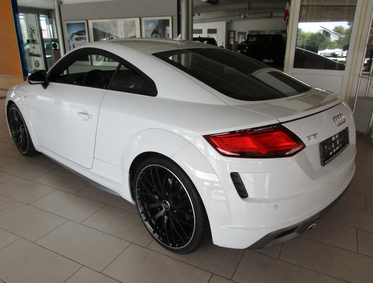 Audi TT Coupé 45 TFSI Q4 S tronic S line MATRIX