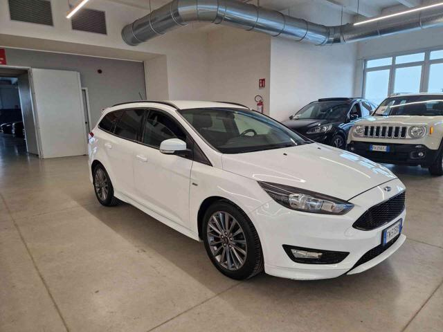 FORD Focus 1.5 TDCi 120 CV SW ST Line
