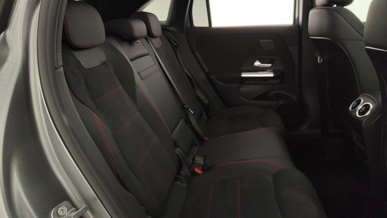 Mercedes-Benz GLA 200 d automatic