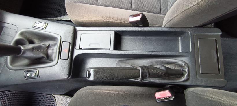 BMW Serie 3 Berlina E36 318i Europa