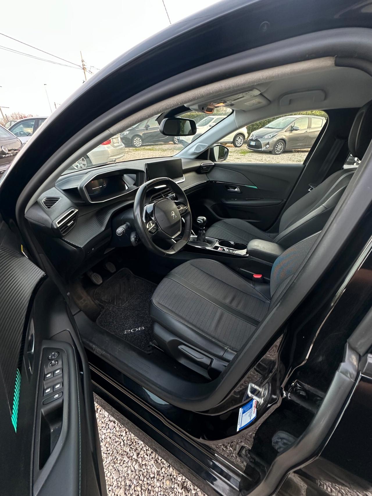 Peugeot 208 BlueHDi 100 S&S 5 porte Allure