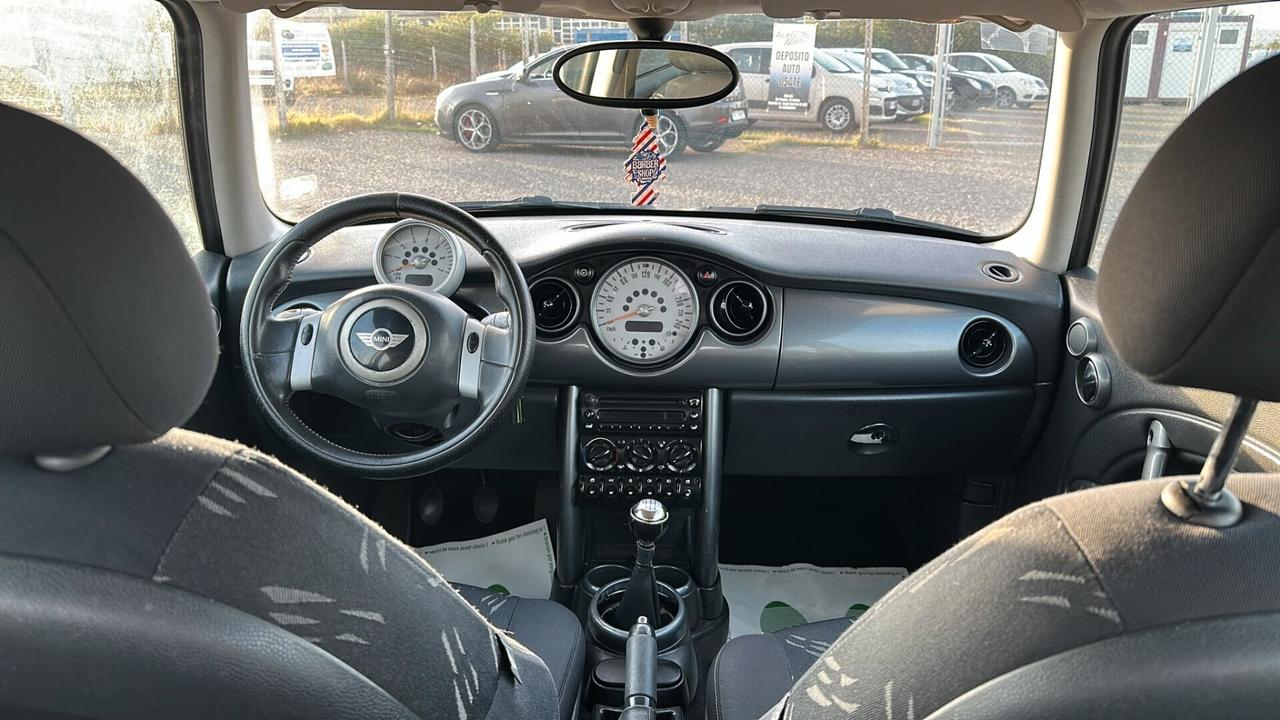 Mini s serie 1.4 tdi(motore toyota)one d de luxe