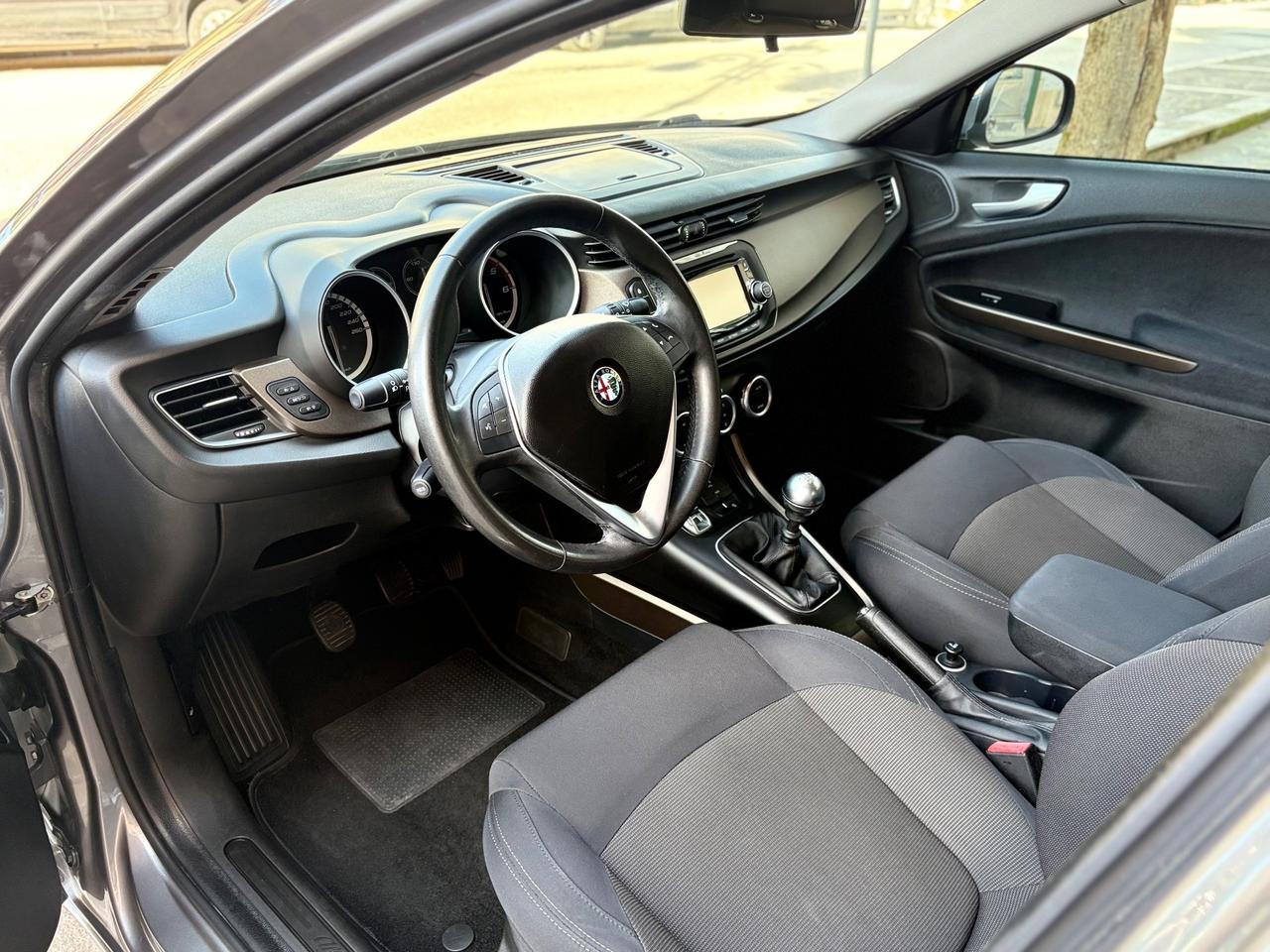 ALFA ROMEO Giulietta 1.6 JTDm-2 GRIGIO MAGNESIO FULL