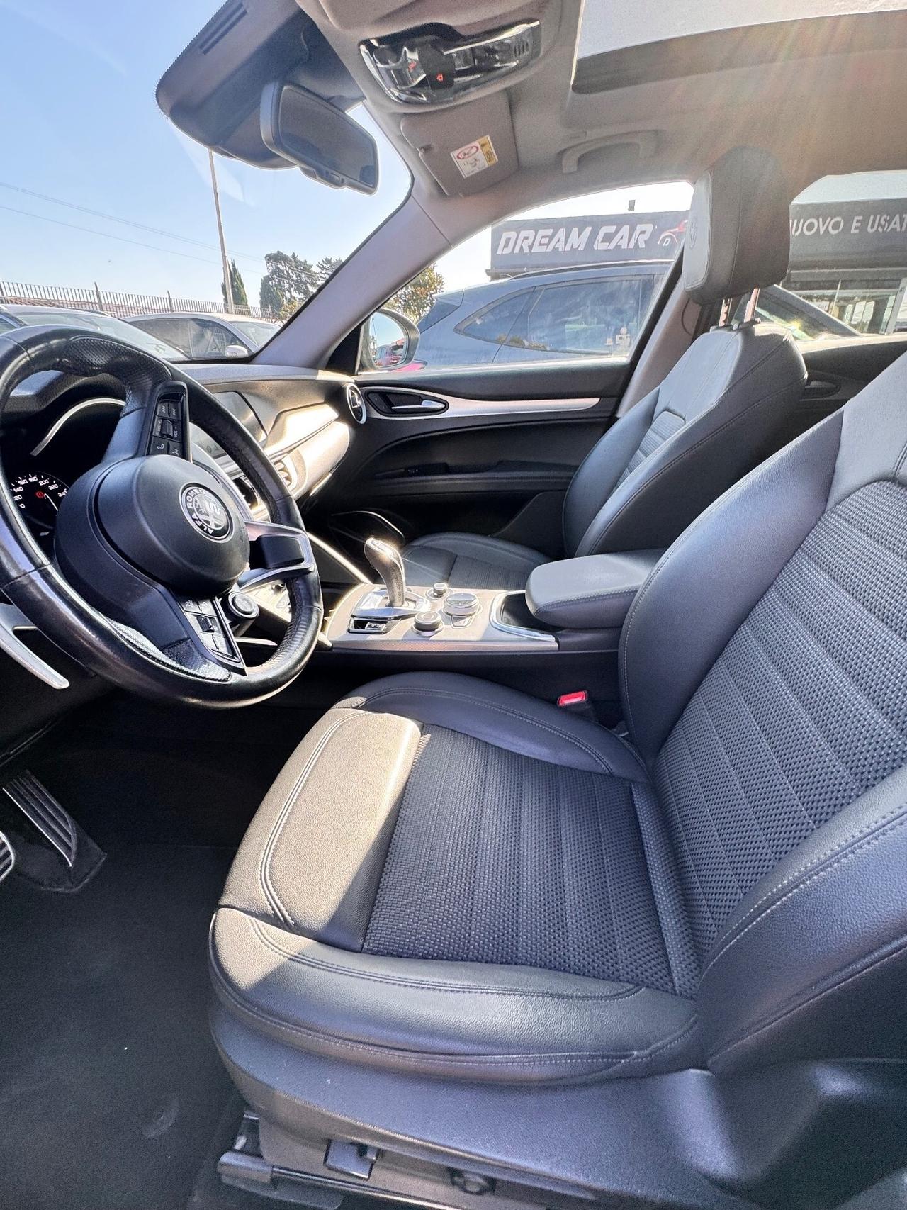 Alfa Romeo Stelvio 2.2 Turbodiesel 190 CV AT8 RWD
