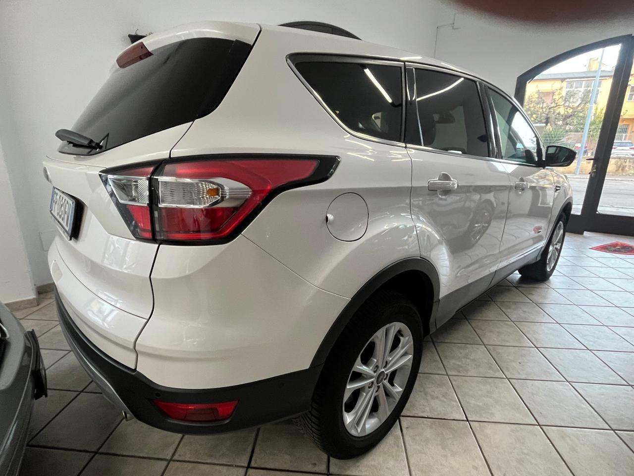 Ford Kuga 2.0 TDCI 150 CV S&S 4WD Powershift Titanium