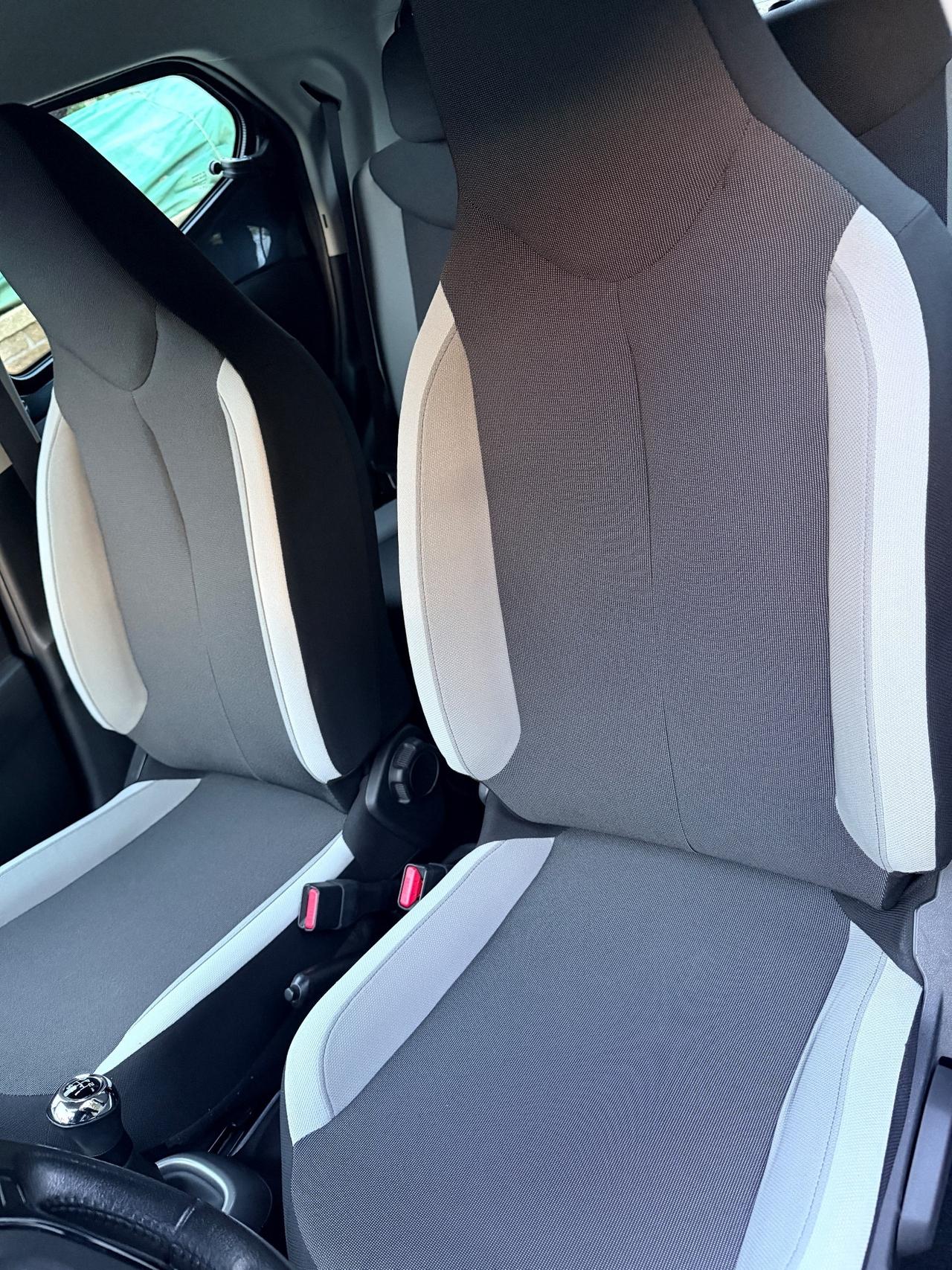 Toyota Aygo 1.0 VVT-i 69 CV 5 porte x-business