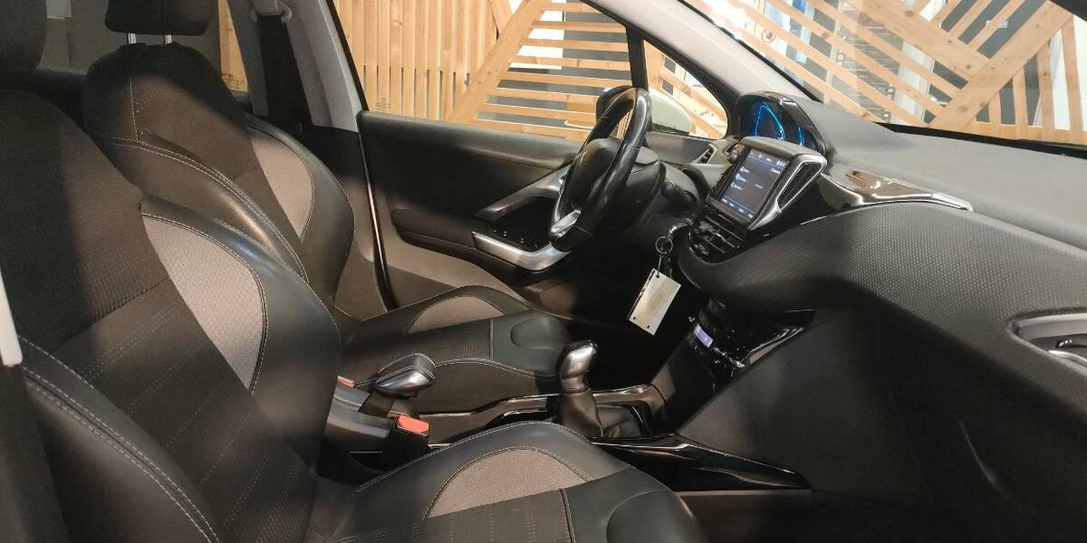 Peugeot 2008 1.5 bluehdi Allure s&s 100cv my19