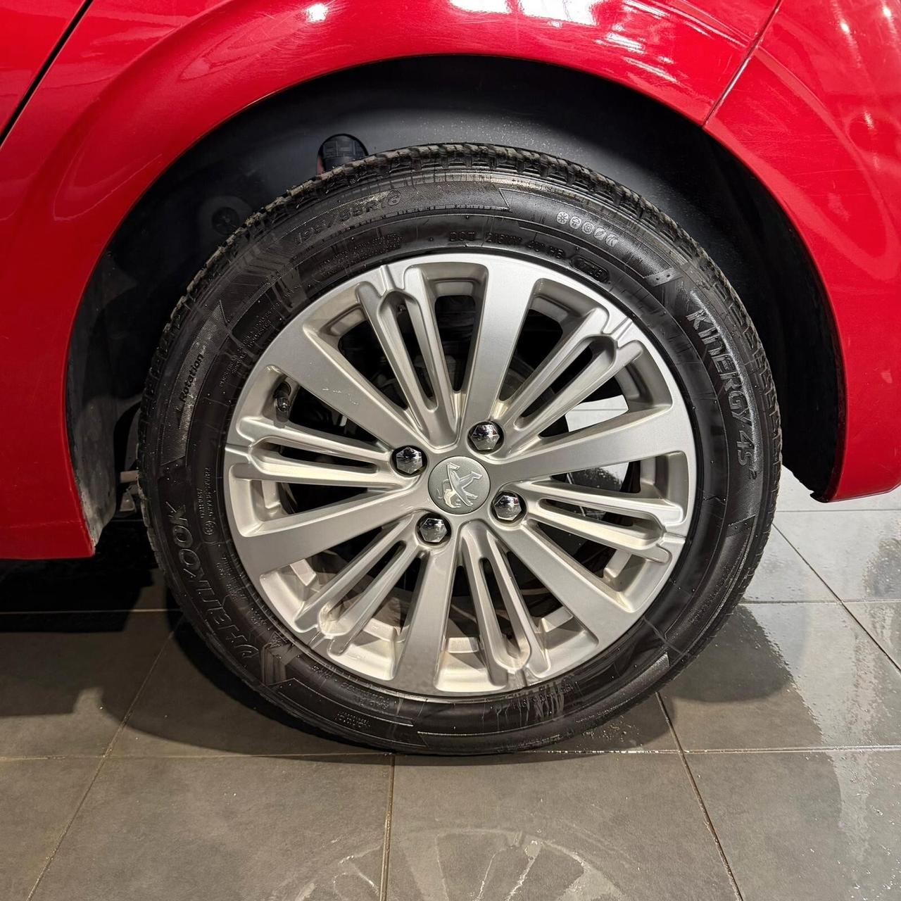 Peugeot 208 1.6 HDI ALLURE NEOPATENTATI