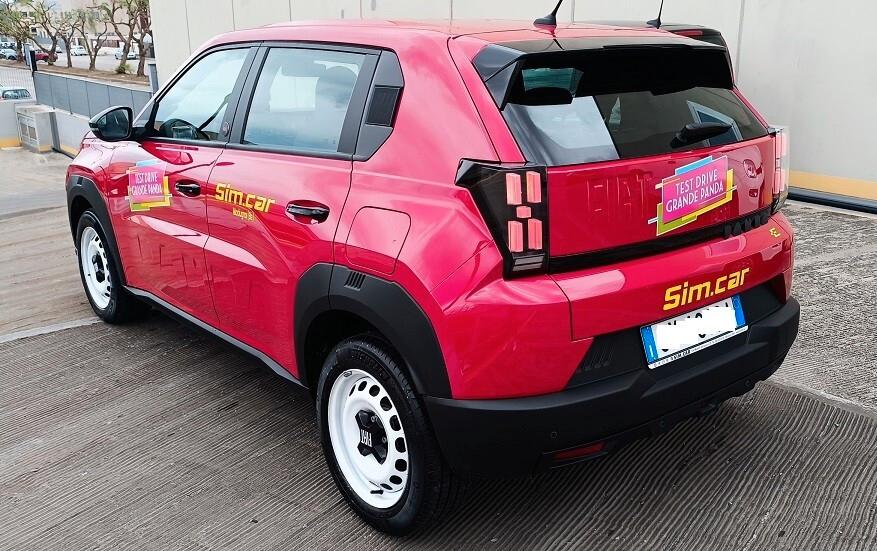 Fiat Grande Panda 44kWh Red