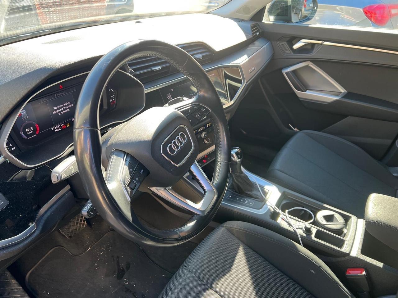 Audi Q3 40 TDI quattro S tronic Business Advanced