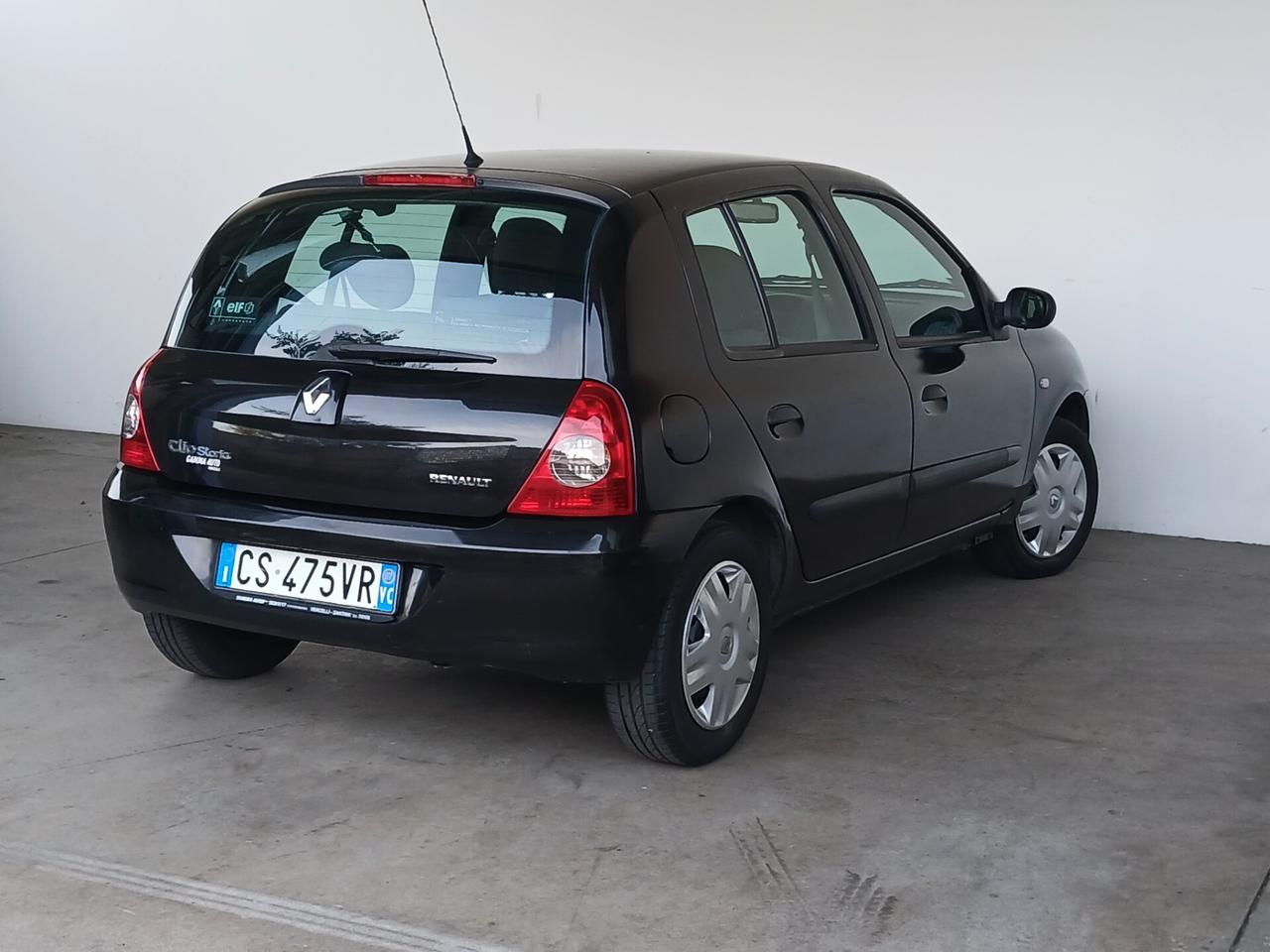 Renault Clio Storia 1.2 Confort