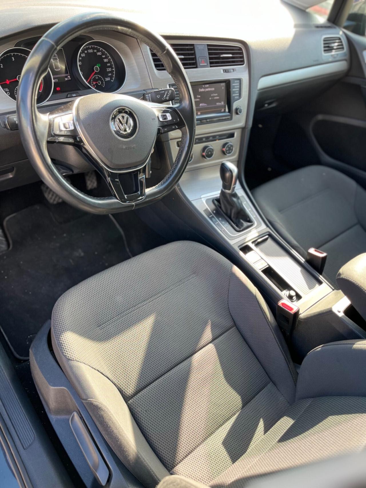 Volkswagen Golf 7 1.6 TDI DSG PERFETTA NEOPATENTATI