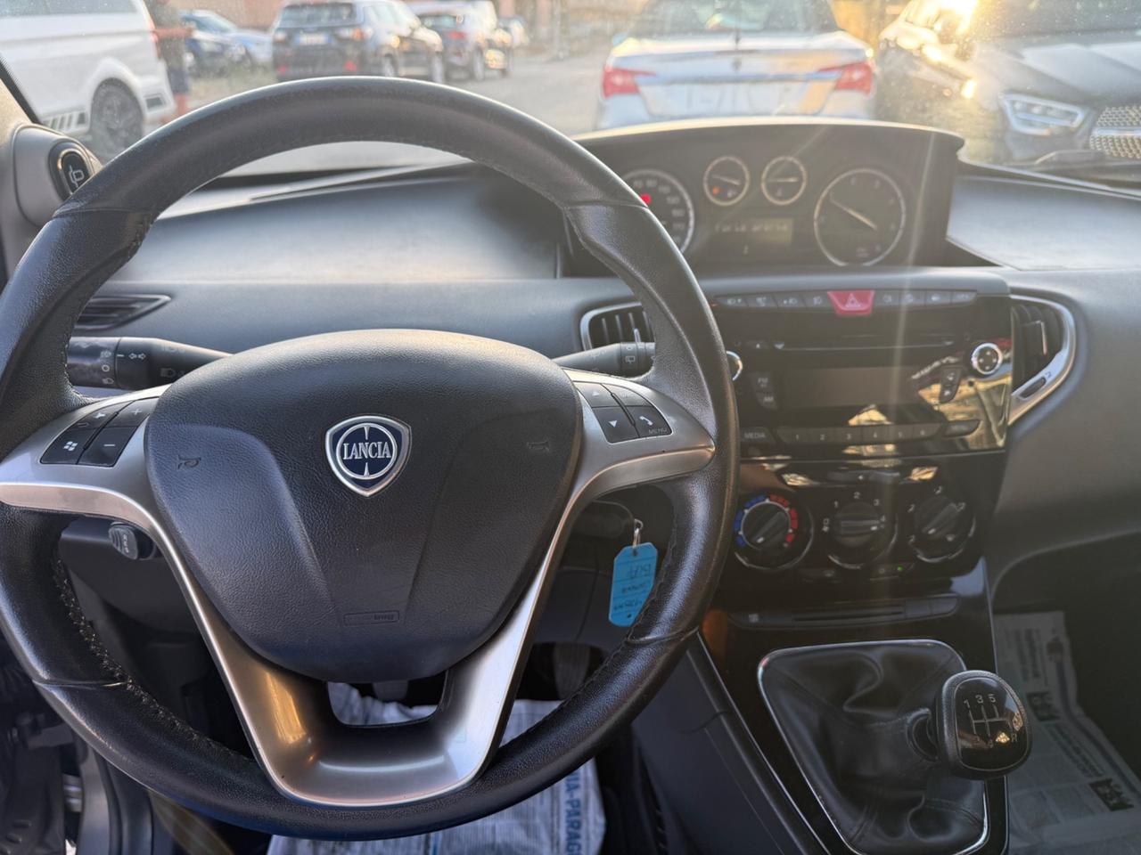 Lancia Ypsilon 1.3 MJT 16V 95 CV 5 porte S&S Silver 2013