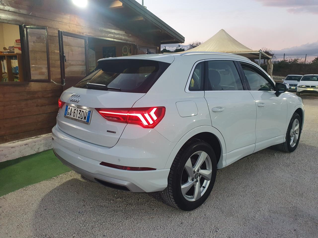 Audi Q3 40 TDI quattro S tronic Business Advanced